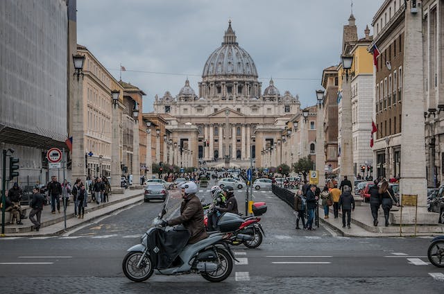 how-to-rent-a-motorbike-in-budapest